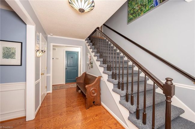 Gentle Ascend Stairs | Image 6