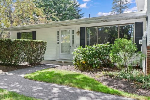 111 Edaville Ct, Warwick, RI, 02886-1704 | Card Image