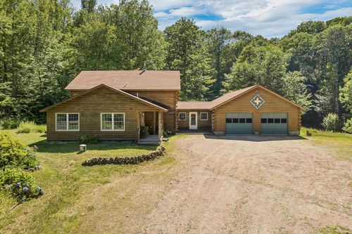 29 N Wolfeboro Rd, Wolfeboro, NH, 03894-4521 | Card Image