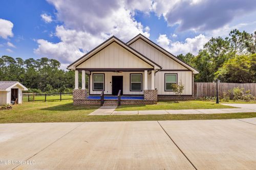 15655 Krohn Rd, Vancleave, MS, 39565-7723 | Card Image