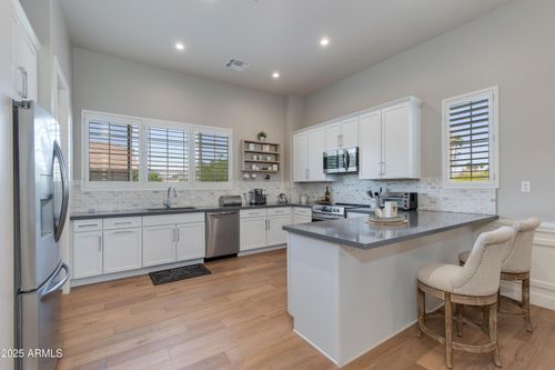 27-4438 N 27th St, Phoenix, AZ, 85016-5722 | Card Image