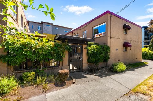 12-120 14th Ave, Seattle, WA, 98122-5560 | Card Image