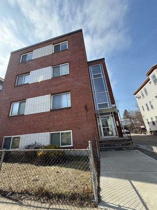 5-565 Hyde Park Ave., Boston, MA, 02131 | Card Image