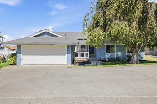 1711 S Kent St, Kennewick, WA, 99337-4124 | Card Image