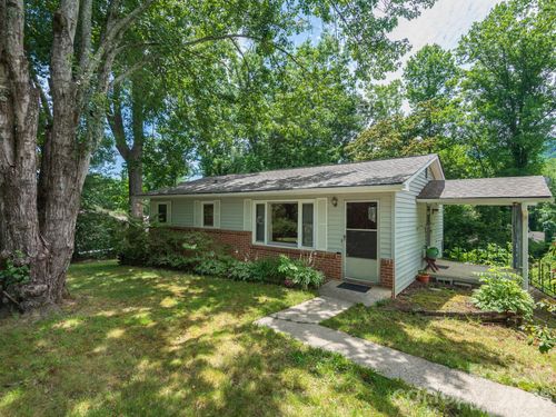 807 N Cherokee Ave, Black Mountain, NC, 28711-2911 | Card Image