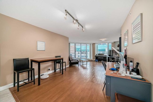 904 - 804 3 Avenue Sw, Home with 2 bedrooms, 2 bathrooms and 1 parking in Calgary AB | Image 5