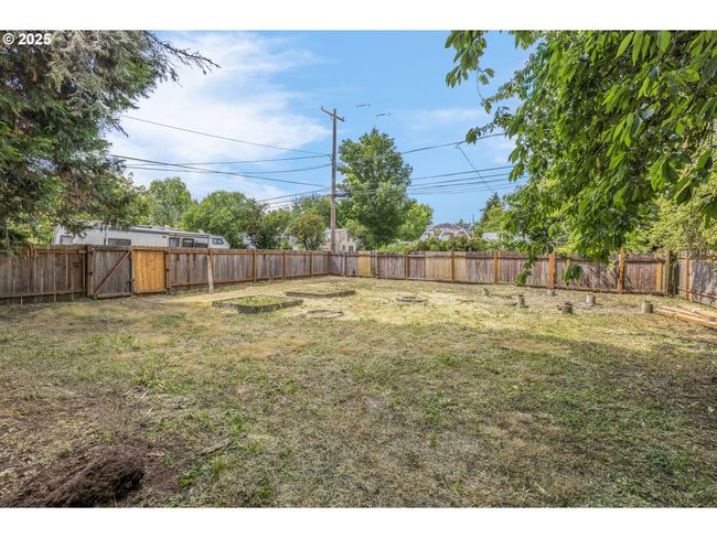 1391 W 5 Th Ave, House other with 3 bedrooms, 1 bathrooms and 1 parking in Eugene OR | Image 26