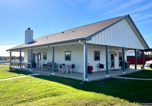 135 May Rd, Pleasanton, TX, 78064-5339 | Card Image