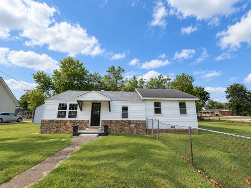 518 Thoroughfare St, Seymour, MO, 65746-8760 | Card Image