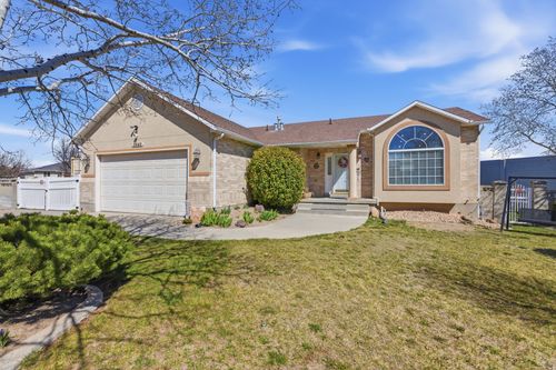 3642 W Angus Dr, South Jordan, UT, 84009-3320 | Card Image