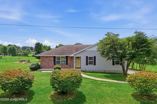2044 County Road 382, Holts Summit, MO, 65043-2619 | Card Image