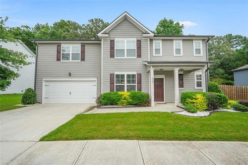 6640 Sky Leaf Ln, Fairburn, GA, 30213-6527 | Card Image