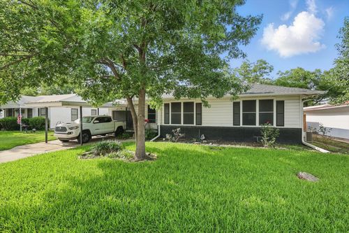 1021 E Russell Ave, Carrollton, TX, 75006-3905 | Card Image