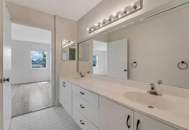 APT-101 - 7372 Lake Meadow Way, Condo with 3 bedrooms, 2 bathrooms and null parking in Boynton Beach FL | Image 20