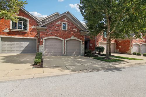 1209 Charles Ln, Westmont, IL, 60559-2899 | Card Image