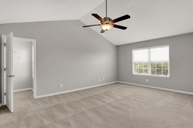 10905 Lemongrass Dr, Condo with 2 bedrooms, 3 bathrooms and null parking in Zionsville IN | Image 19