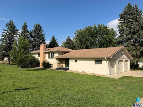 100 S Hampton Ave Avenue, Sioux Falls, SD, 57110 | Card Image