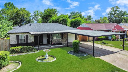 3330 Dulcrest St, Houston, TX, 77051-4209 | Card Image