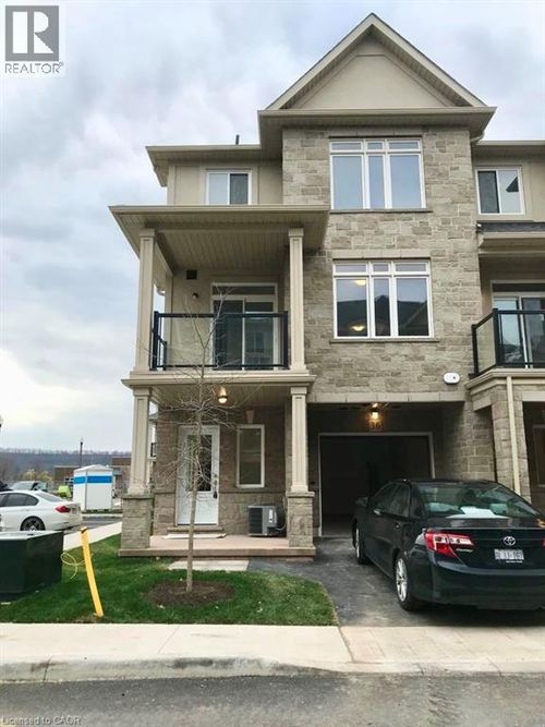 36-40 Zinfandel Drive, Hamilton, ON, L8E0L1 | Card Image