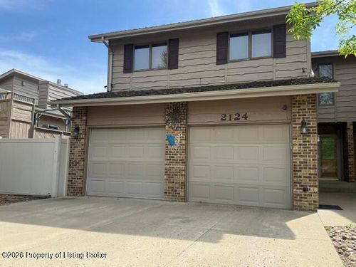 2124 Prairie Avenue, Dickinson, ND, 58601 | Card Image