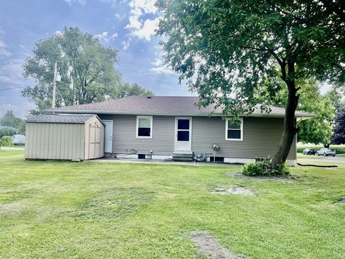 409 Elm St, Cedar Point, IL, 61316-1006 | Card Image