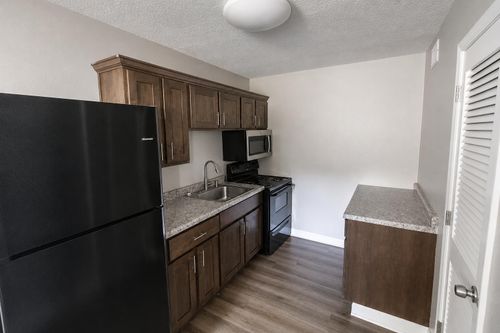 1-1612 Richardson St, COLUMBIA, MO, 65201-7825 | Card Image