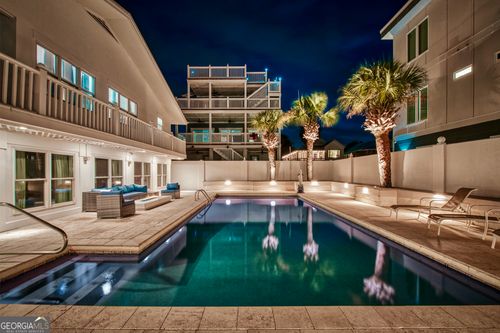4 13th Ln, Tybee Island, GA, 31328-8953 | Card Image