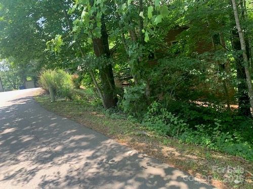 125 Browning Rd, Black Mountain, NC, 28711-5510 | Card Image