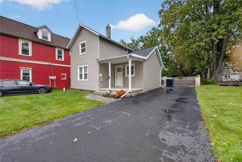 67 Fair St, Brockport, NY, 14420-2003 | Card Image
