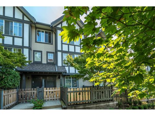 75-20038 70 Ave, Langley, BC, V2Y0B4 | Card Image