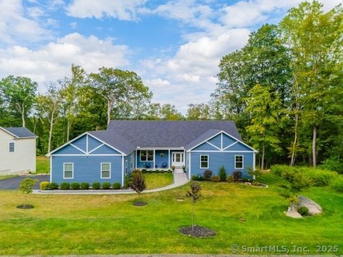 10 Denver Ter, Danbury, CT, 06811-4917 | Card Image