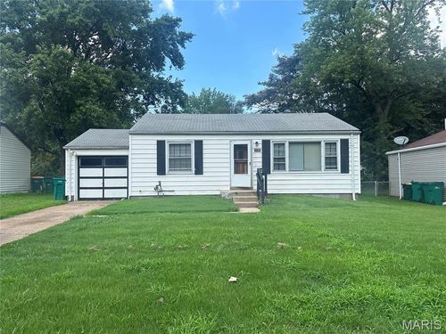 1227 Bliss Dr, Saint Louis, MO, 63137-2131 | Card Image