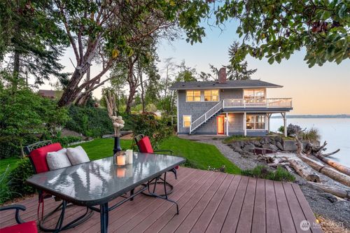 9788 Manitou Beach Drive Ne, Bainbridge Island, WA, 98110 | Card Image
