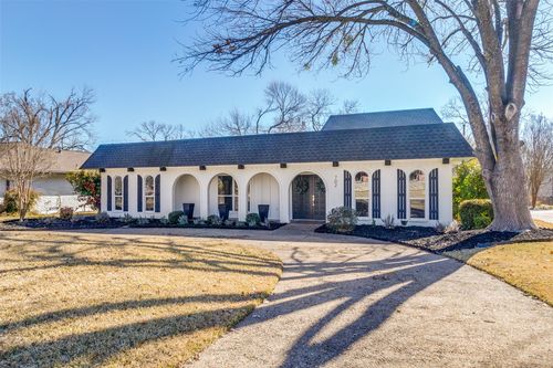 702 Wildgrove Dr, Garland, TX, 75041-4431 | Card Image