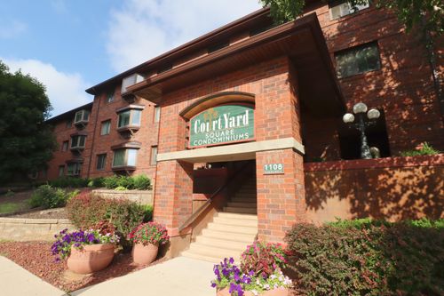 1108 N Milwaukee St, MILWAUKEE, WI, 53202-3208 | Card Image