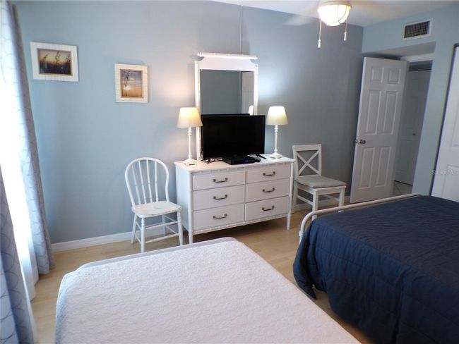 UNIT-207 - 1801 Gulf Dr N, Condo with 2 bedrooms, 2 bathrooms and null parking in BRADENTON BEACH FL | Image 24