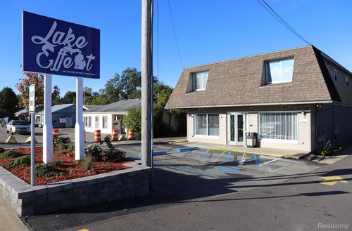 8314 Portage Rd, Portage, MI, 49002-5726 | Card Image