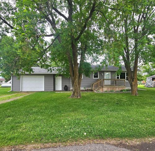 252 E Nelson Ave, Newfolden, MN, 56738-3831 | Card Image