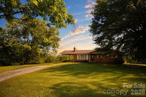360 Davenport Rd, Rutherfordton, NC, 28139-7231 | Card Image