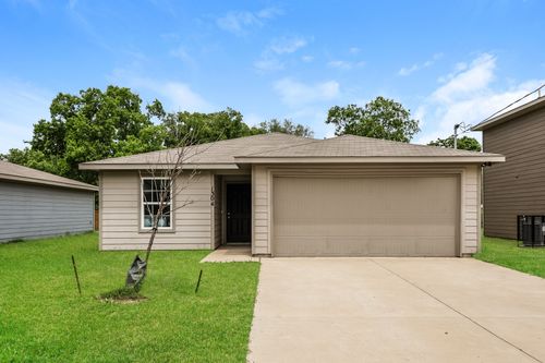 1304 N Brazos Ave, Cleburne, TX, 76031-3303 | Card Image