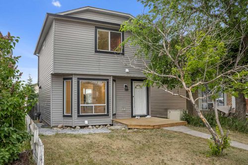 10 Martindale Mews Ne, Calgary, AB, T3J2V5 | Card Image