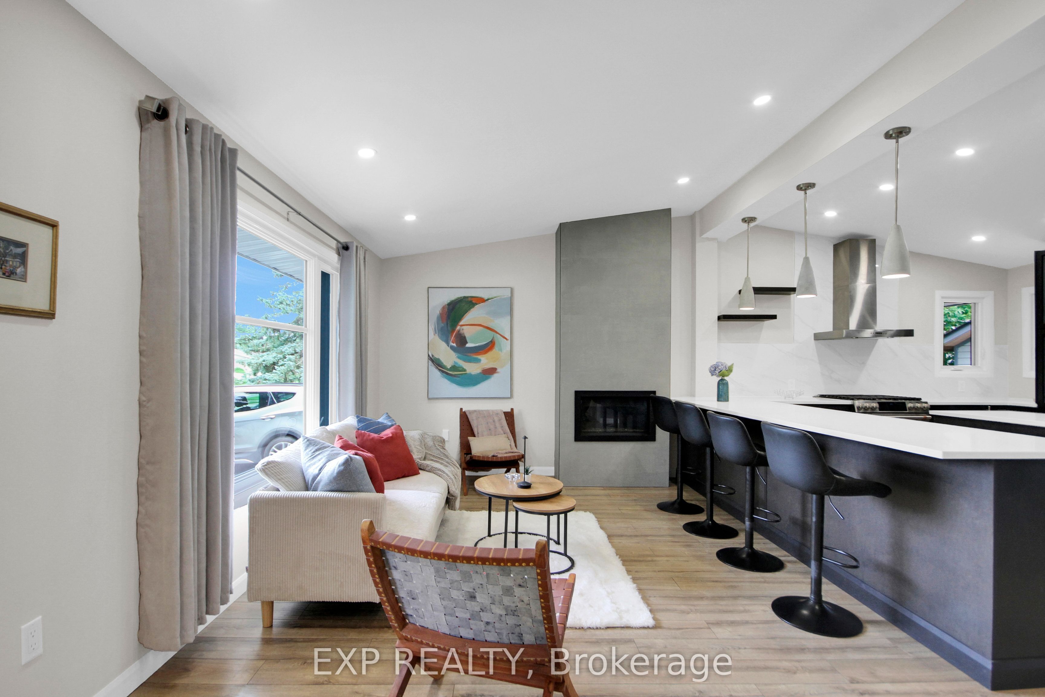 Residential in Cyrville - Carson Grove - Pineview 5