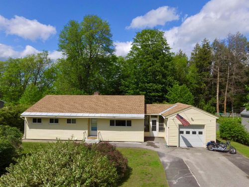 9 Wildwood Ave, Claremont, NH, 03743-2451 | Card Image