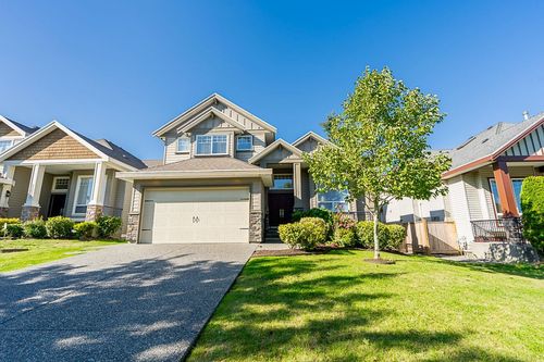 15079 67a Ave, Surrey, BC, V3S1G6 | Card Image