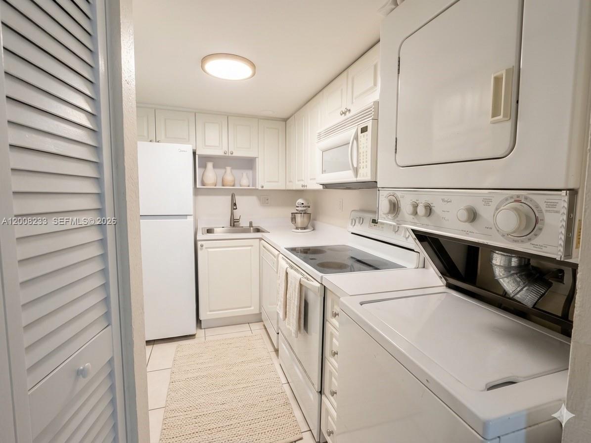 Residential in Pinecrest 4