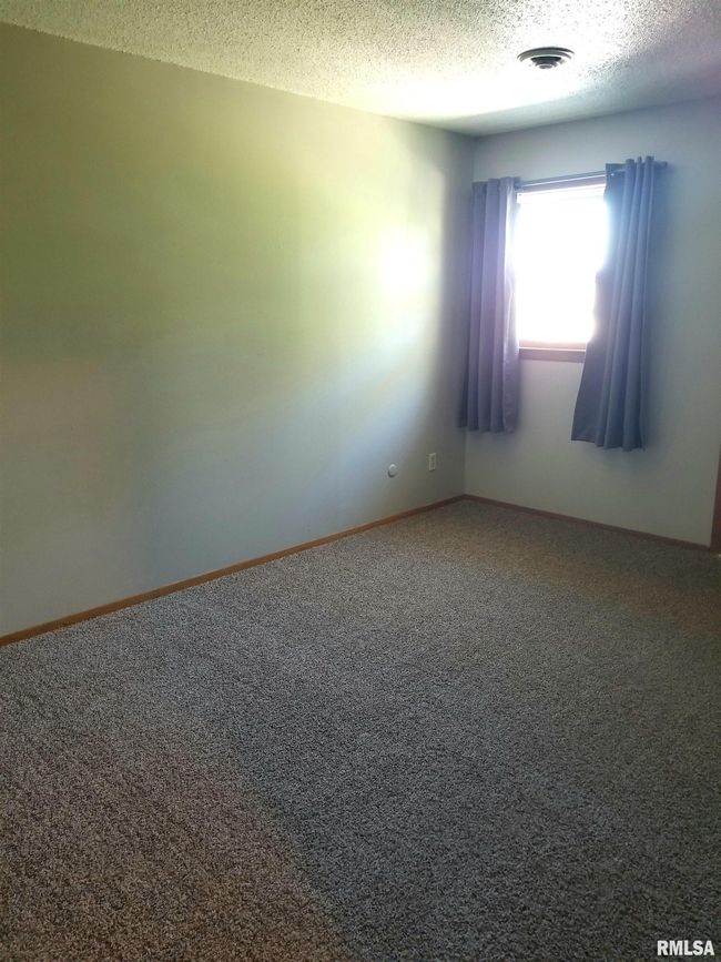APT-6 - 3528 Bridge Ave, Condo with 2 bedrooms, 1 bathrooms and null parking in Davenport IA | Image 7