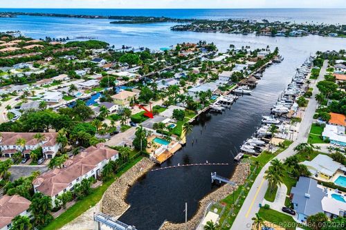 638 Shore Dr, Boynton Beach, FL, 33435-2850 | Card Image