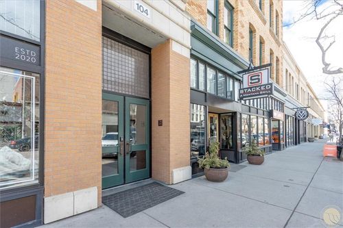 unit-302-104 N 28th St, Billings, MT, 59101-2073 | Card Image
