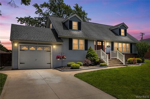 23 Greenbranch Rd, West Seneca, NY, 14224-4116 | Card Image