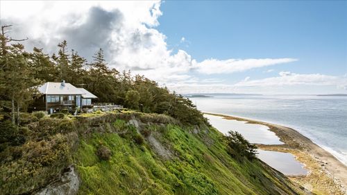 2312 Cedar Hollow Ln, Coupeville, WA, 98239-3309 | Card Image